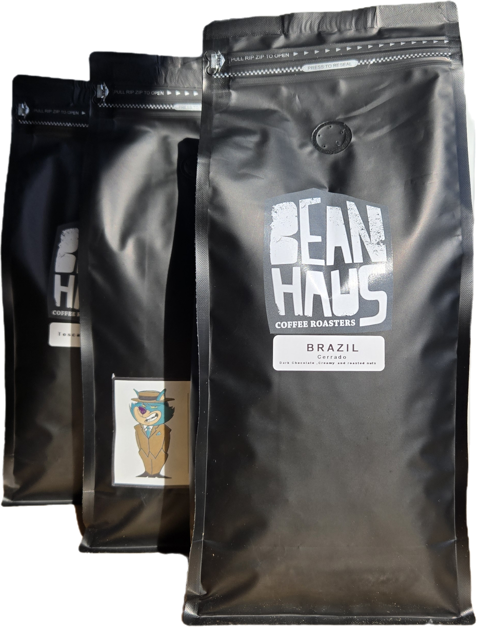 Echoes of Earth Box
Three expressive blends that carry the essence of land, leaf, and roast.